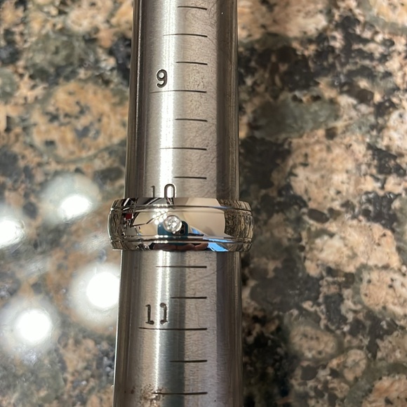 Titanium 8mm Band with .05 Diamond NWT - Picture 5 of 8